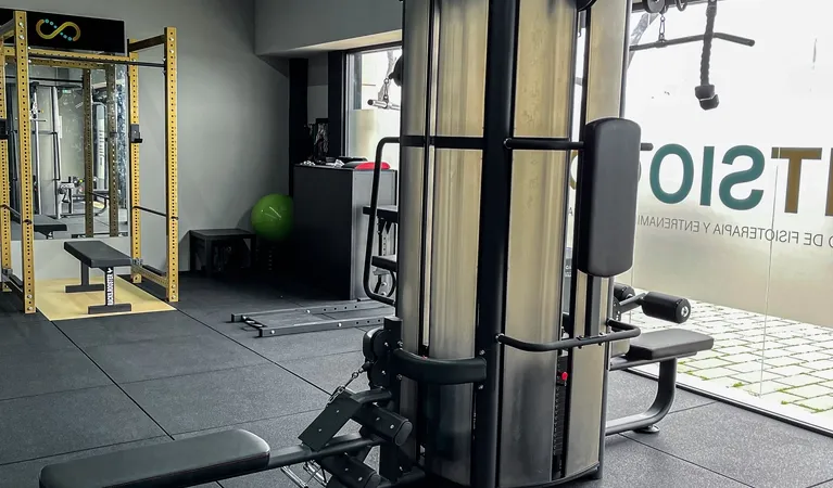 FitnessR #nosefalla — träningsstudio-studio i Badalona — bild 4