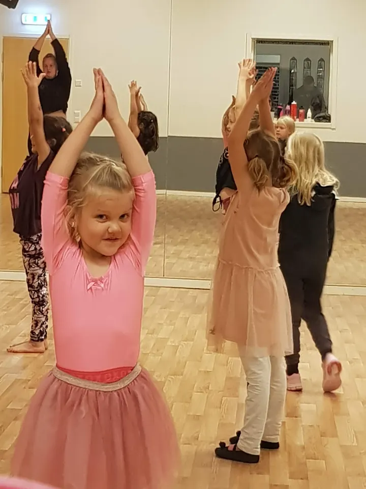 Haninge Dansstudio — dance-studio in Stockholm — 3