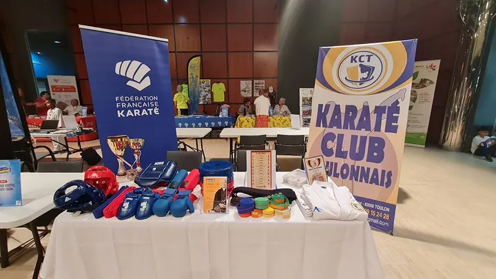 KARATÉ CLUB TOULONNAIS — Arts martiaux à Valbourdin, Toulon