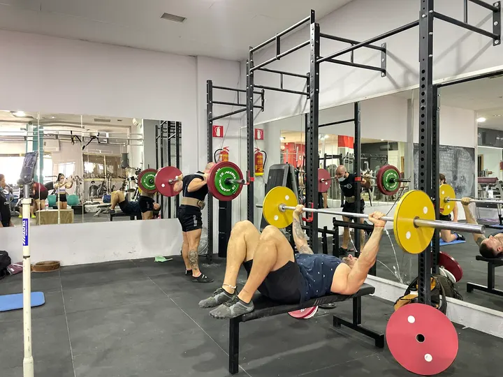 Gimnasio Be Strong — crossfit-studio en Peligros — 2
