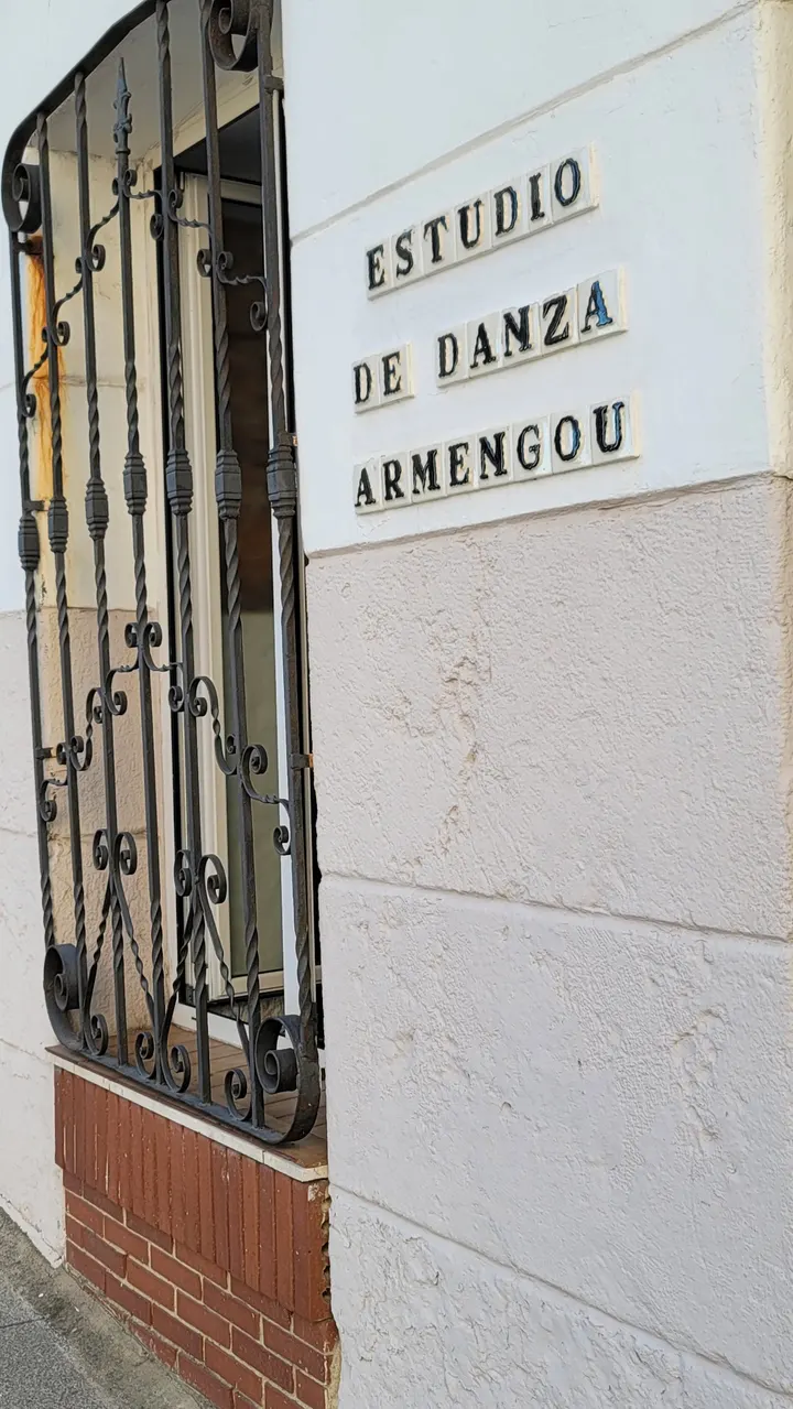 MARÍA ISABEL ARMENGOU SANZ — Baile en Perines, Santander