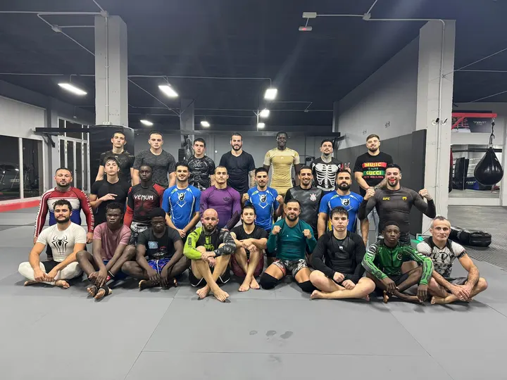 Fight Club — Artes marciales en Acorán, Santa Cruz de Tenerife