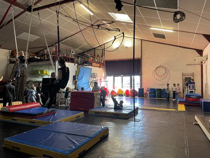 École de cirque Turbul' — arts aériens-studio à Nîmes — 2