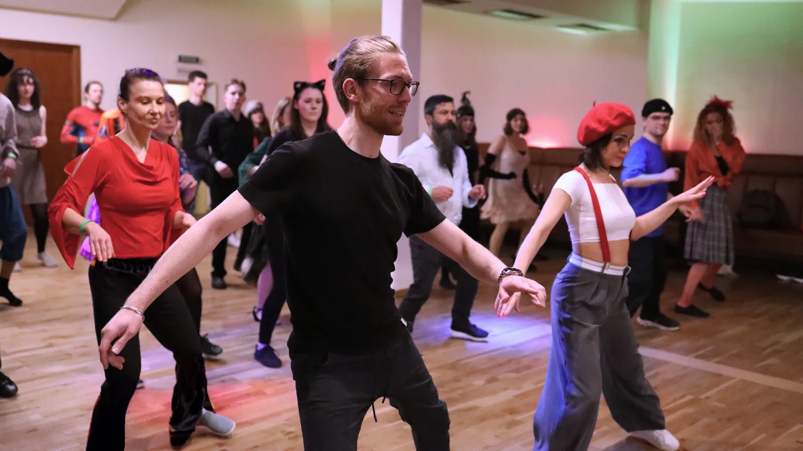 Tanzschule Max7 Inh. Rene Nier — tanz-studio in Bonn — 3