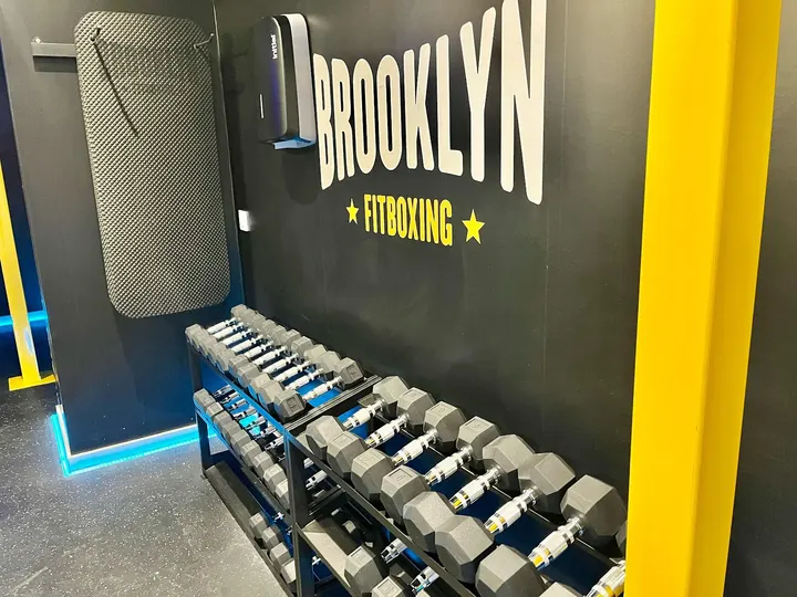 Brooklyn Fitboxing Arc de triomphe — arts martiaux-studio à Paris — 5