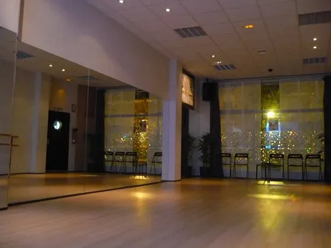 Anisa Saghira Danza Oriental — baile-studio en Laguna de Duero — 3