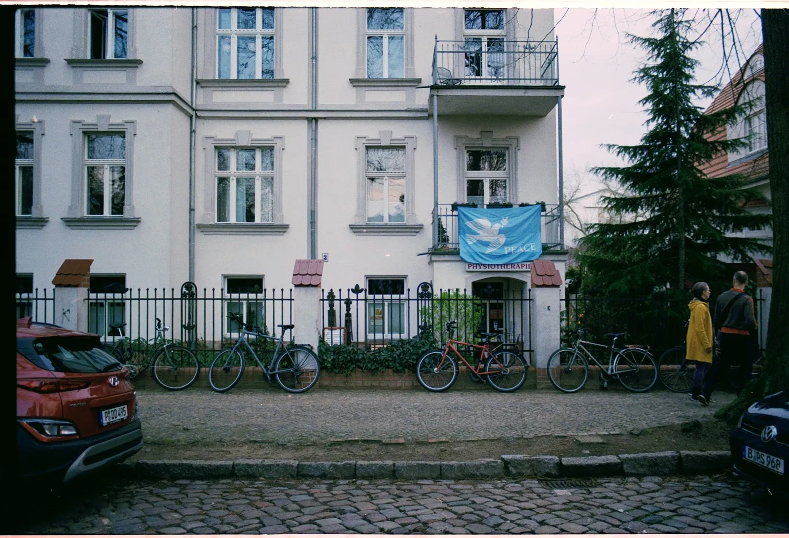 Yoga mit Anke Grobheiser — yoga-studio in Niederschönhausen, Berlin — 2