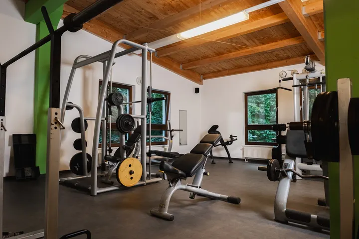 Fitness im Clara-Zetkin-Park — fitnessstudio in Schleußig, Leipzig — 2