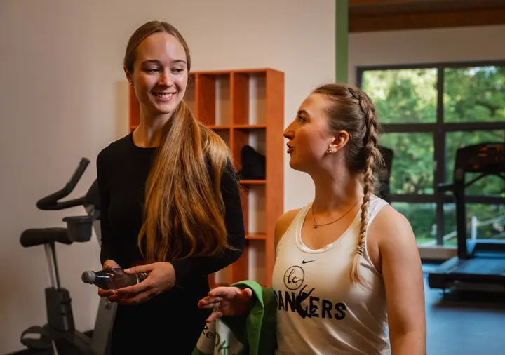 Fitness im Clara-Zetkin-Park — Fitnessstudio in Schleußig, Leipzig