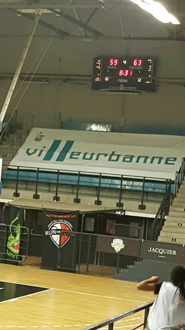 Maison des Sports Raphaël de Barros — salle de fitness-studio à Villeurbanne — 5