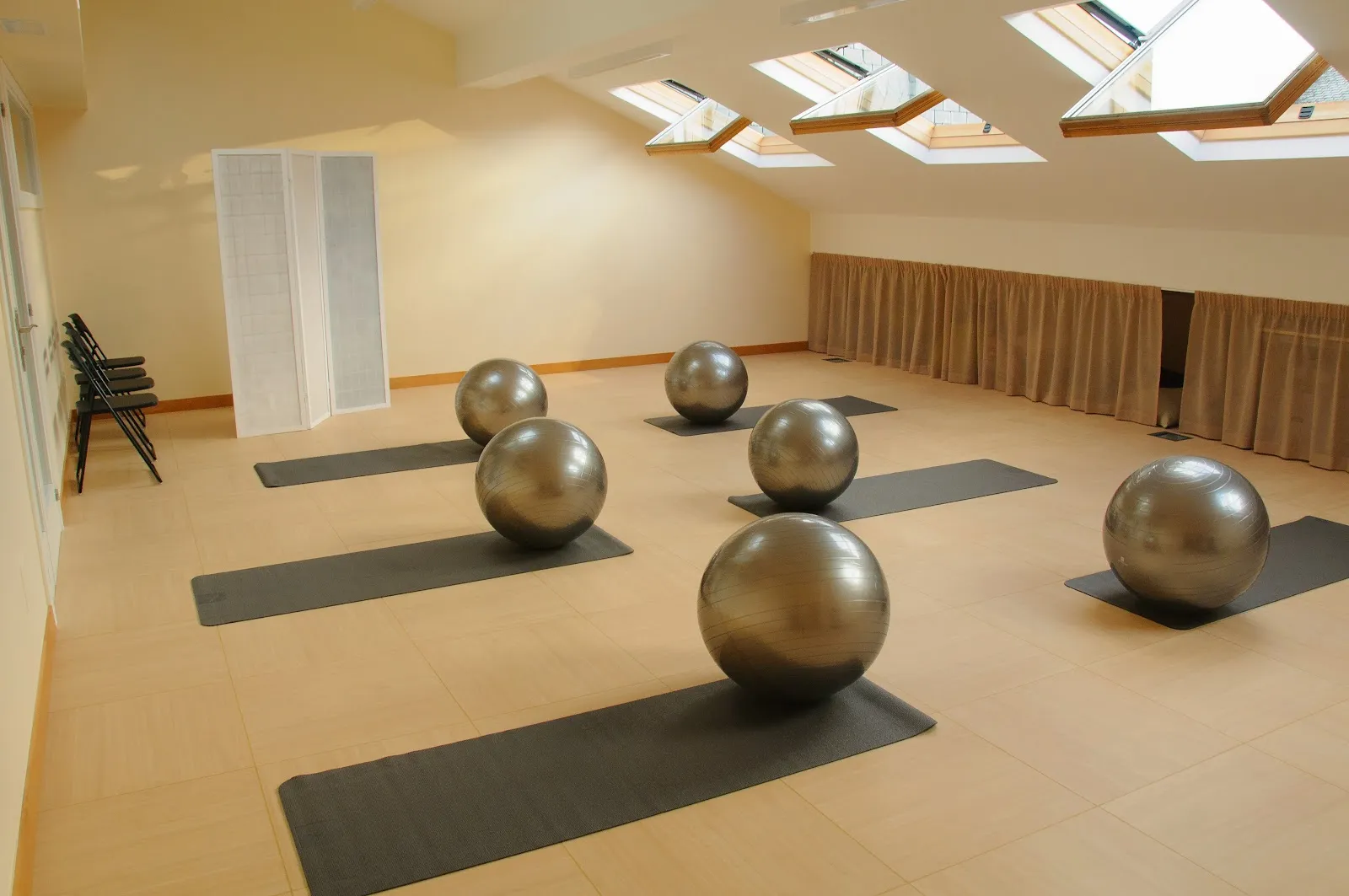 EL CENTRO HABITADO — yoga-studio en A Ponte, Lugo — 2