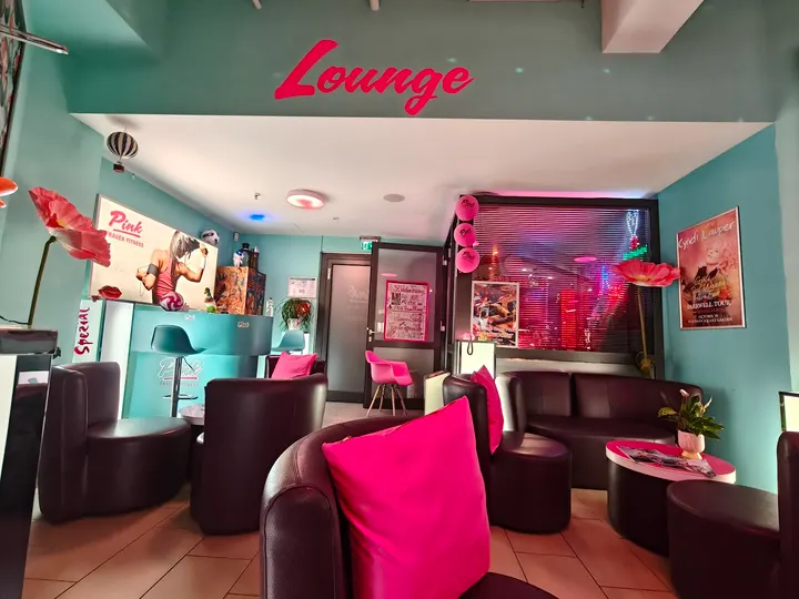 Pink Frauen Fitness (women) — fitnessstudio in Mitte, Berlin — 2