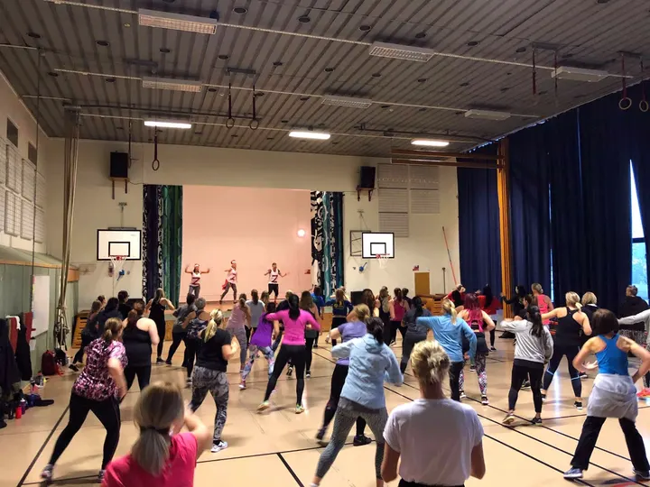 Zumba Örebro — dans-studio i Hjärsta, Örebro — 3