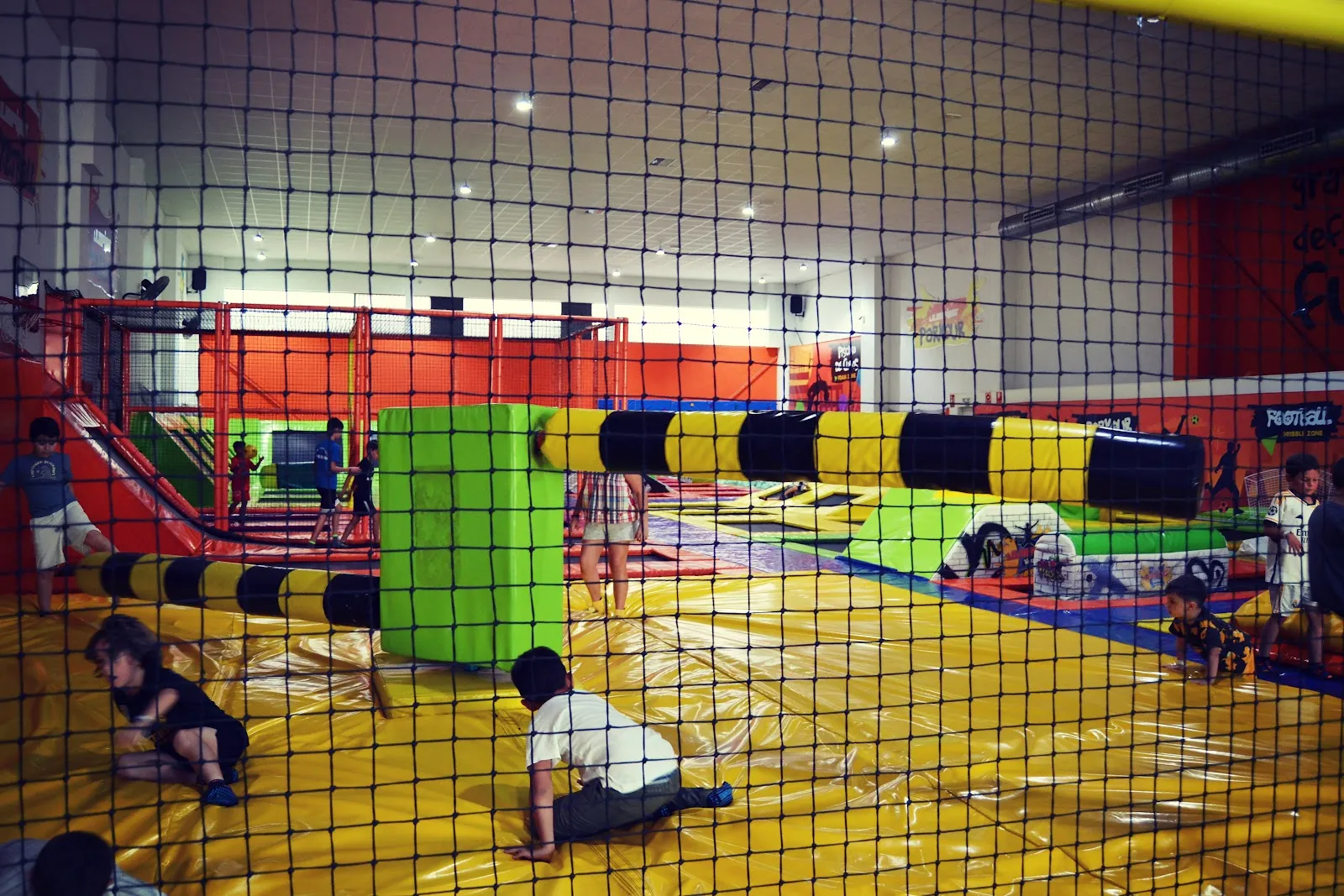 Jumping Warrior . Parque de trampolines de Córdoba — gimnasia-studio en Córdoba — 4