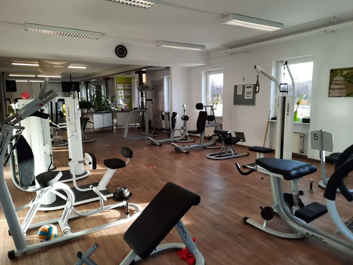 Rücken & Cardio Zentrum Fischer — Fitnessstudio in Christiansreuth, Hof