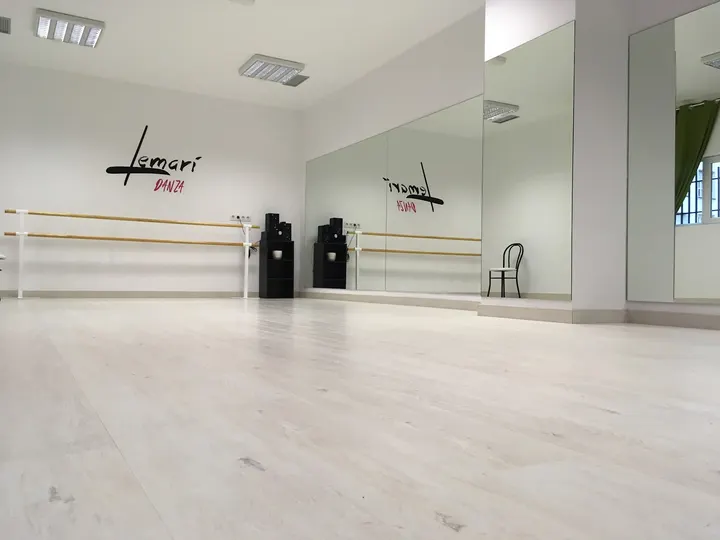 Lemarí Danza — Baile en Centro Sur, Oviedo