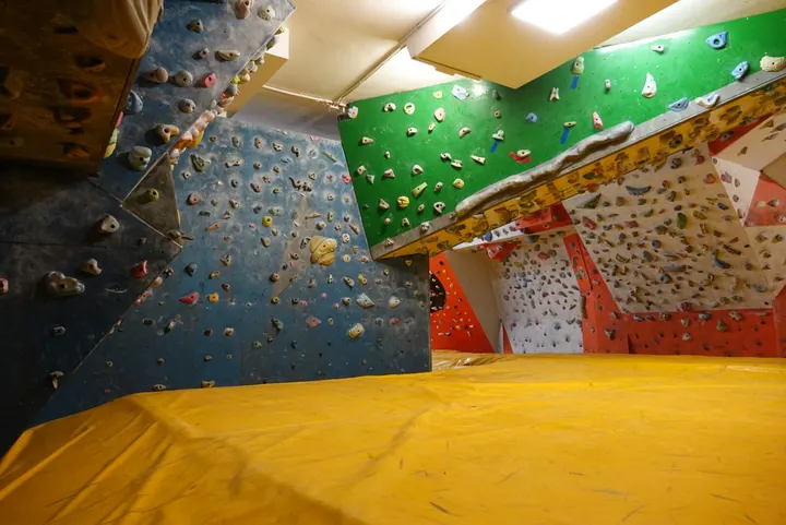 ASESOU — escalada-studio en Ourense — 4