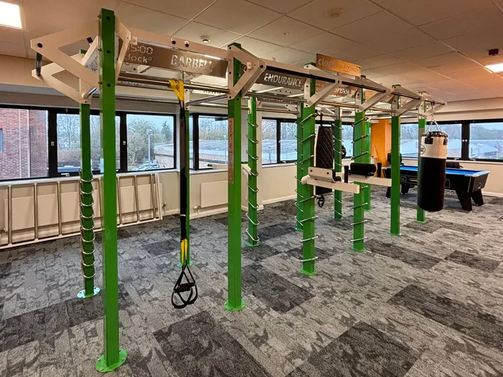 Diverse Fitness Gym - Hook — functional training-studio in Hook — 2