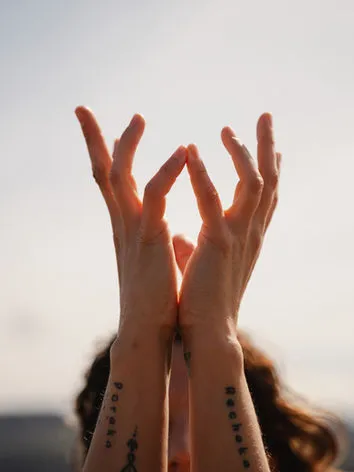 Kosmos by Sharanam Yoga — yoga-studio i El Llano, Gijón — bild 2