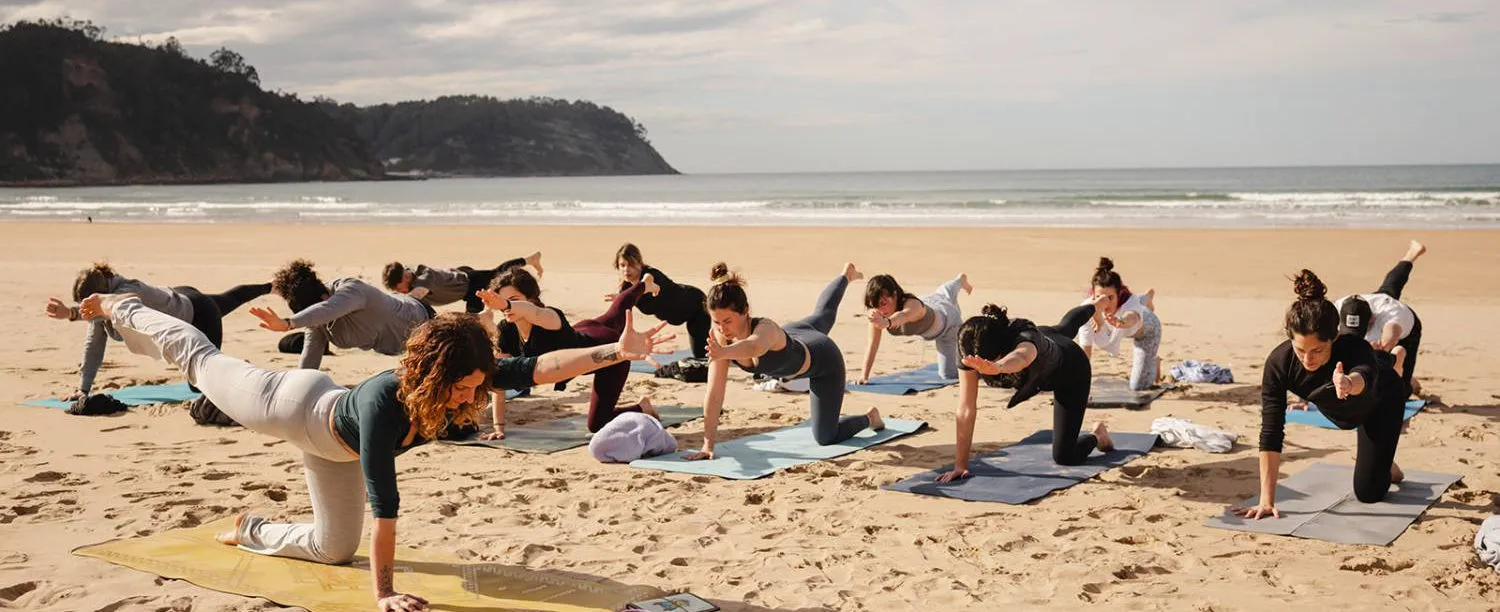 Kosmos by Sharanam Yoga — yoga-studio i El Llano, Gijón — bild 3