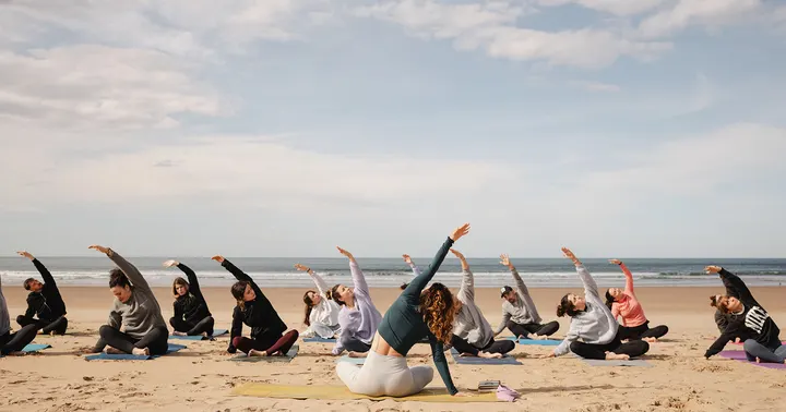 Kosmos by Sharanam Yoga — Yoga en El Llano, Gijón