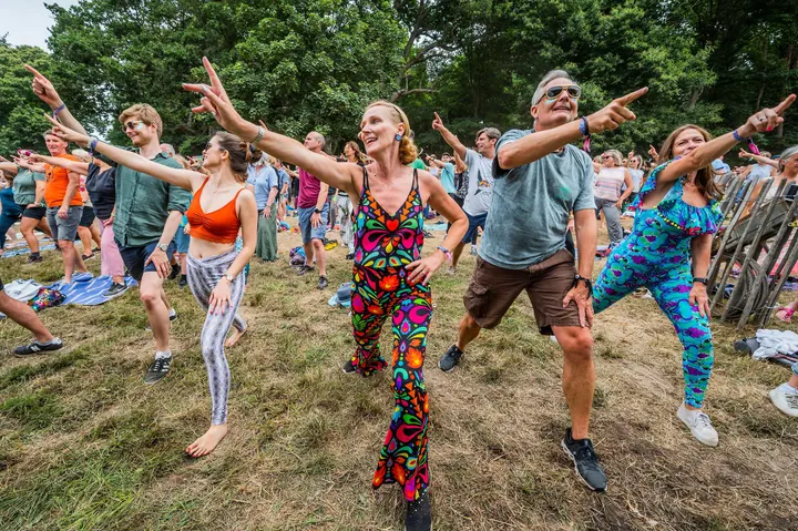Disco Yoga — yoga-studio in West Green, London — 3