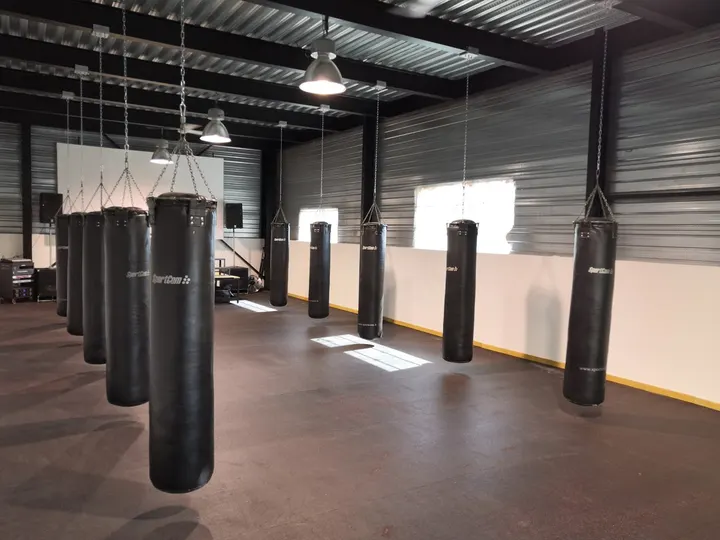 Vertical & Bushido — salle de fitness-studio à Istres — 2