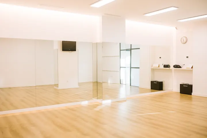 Escuela de danza y comedia musical Fredes Insa — baile-studio en Jerez de la Frontera — 3