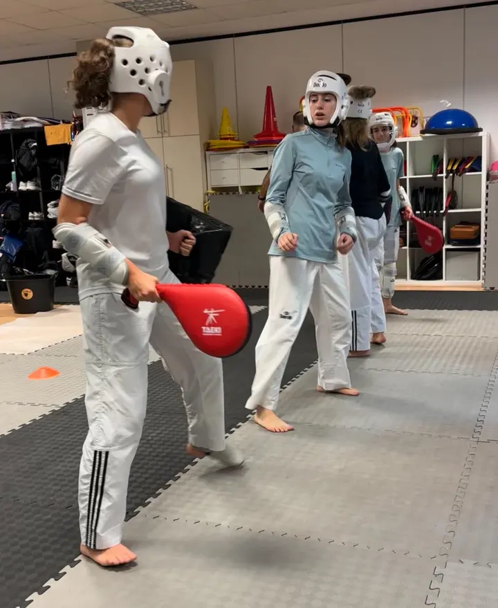 Escuela De Taekwondo Aljamar — artes marciales-studio en Sevilla — 3