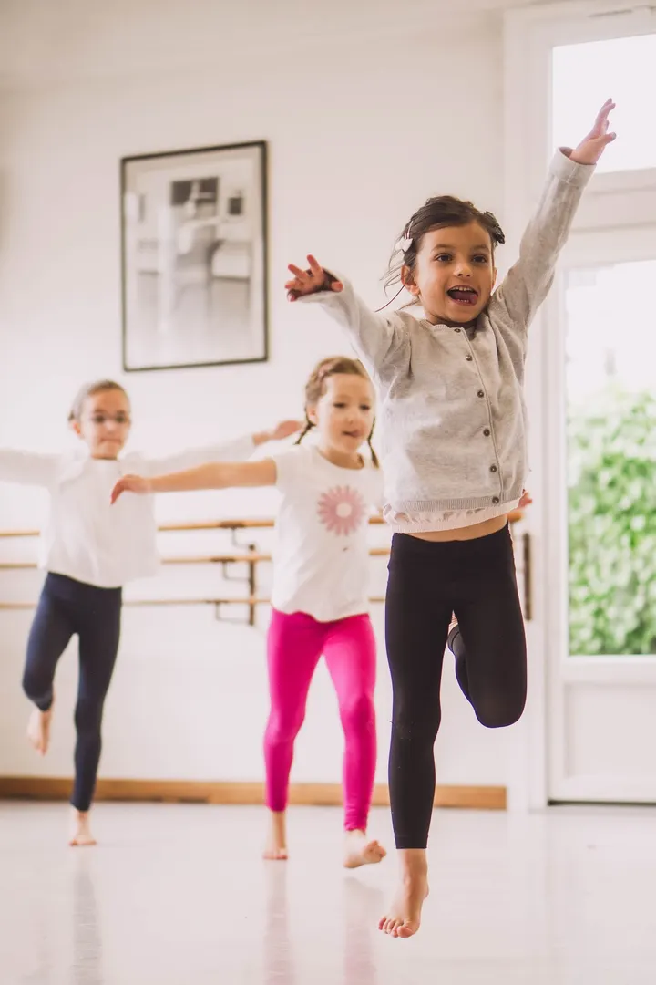 Améa — danse-studio au Clos Saint-Michel, Annecy — 2