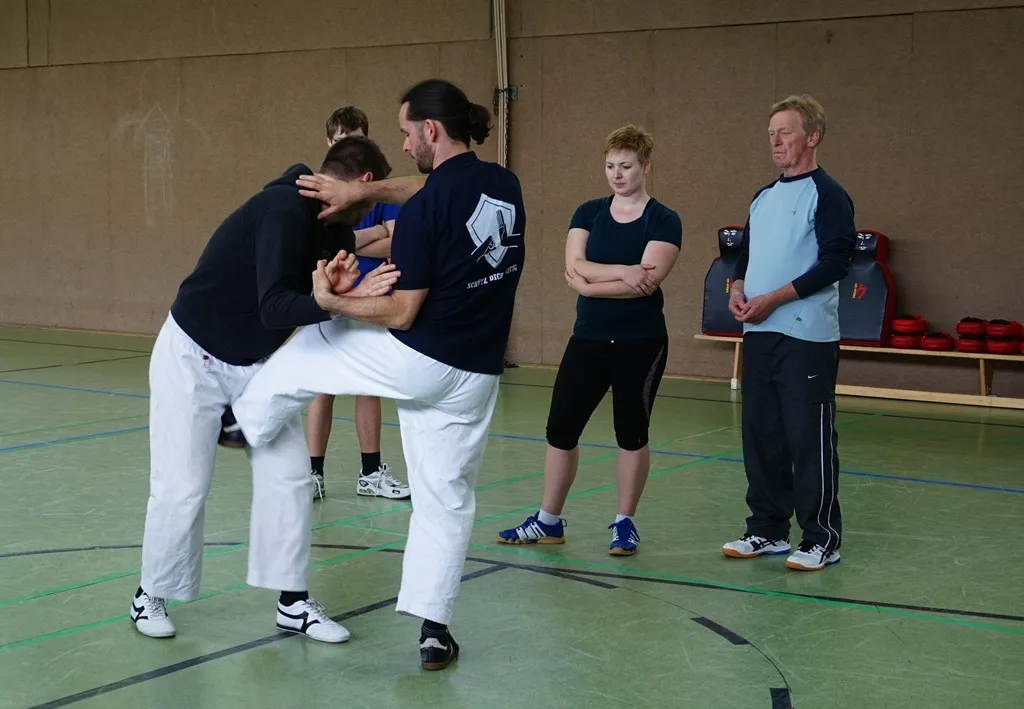 Schuetz-Dich-Richtig! — kampfsport-studio in Bonn — 4