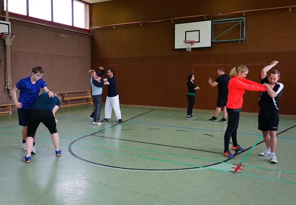 Schuetz-Dich-Richtig! — kampfsport-studio in Bonn — 5