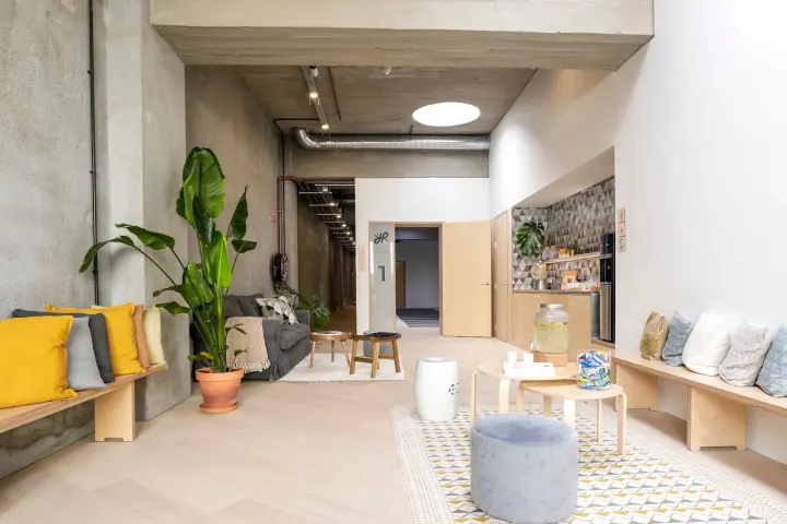 Yoga Room Lisbon — Meditação em Campo Pequeno, Lisboa