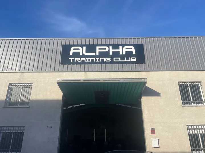 Alpha Training Club — crossfit-studio en Polígono Industrial Los Villares, Villares de la Reina — 3