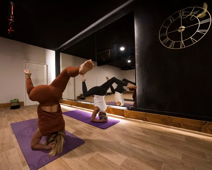 Aerial Yoga Santander — yoga-studio en Tetuán, Santander — 3