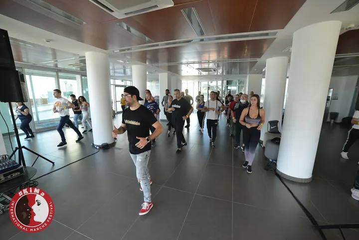 L'officina della Salsa — danza-studio a Trieste — 4