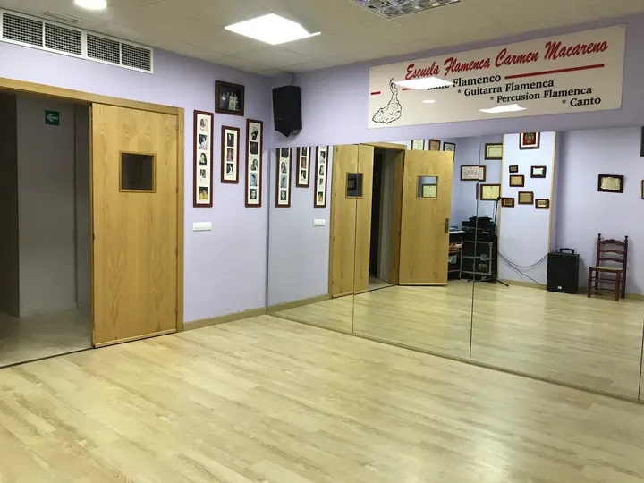 Escuela Flamenca Carmen Macareno — baile-studio en Pio XII, Ciudad Real — 2