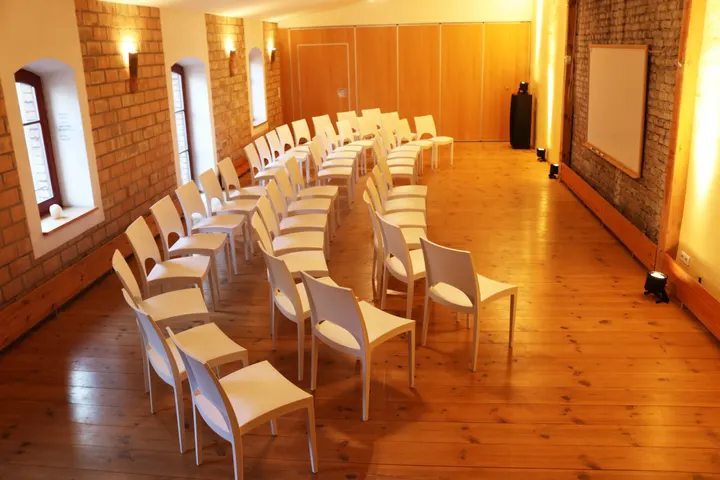 Deutsche Akademie für traditionelles Yoga e.V. — yoga-studio in Hamburg — 3