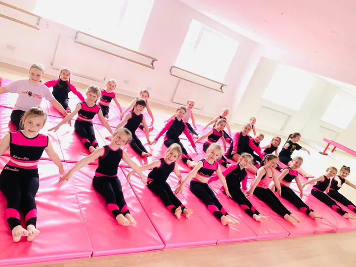 JUSTDANCE Studios LTD Wombwell — pole fitness-studio in Barnsley — 2