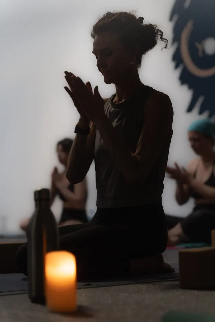 Yoga Bikram Bordeaux — Hot yoga à Chartrons - Grand Parc - Jardin Public, Bordeaux