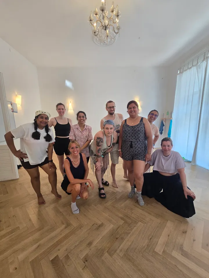 SmellsLikeBollySpirit,Bollywood Dance Services-Berlin — Tanz in Prenzlauer Berg, Berlin