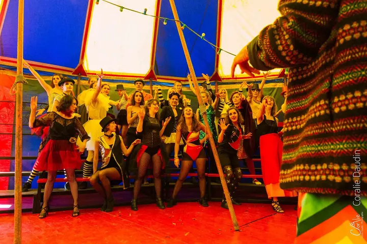 Cirque Nomade Salle Jean Renoir — danse-studio à Rives de Seine, Boulogne-Billancourt — 3