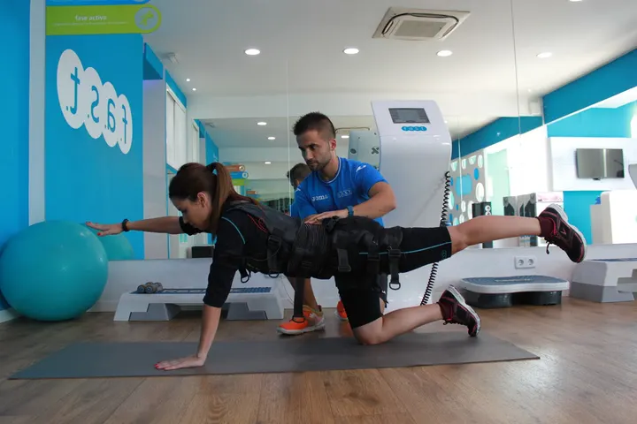 FAST Fitness Boadilla Electroestimulación — Estudio de fitness en Residencial Siglo XXI, Boadilla del Monte
