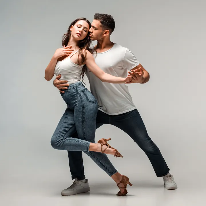 Markadas Bron — Danse à Bron