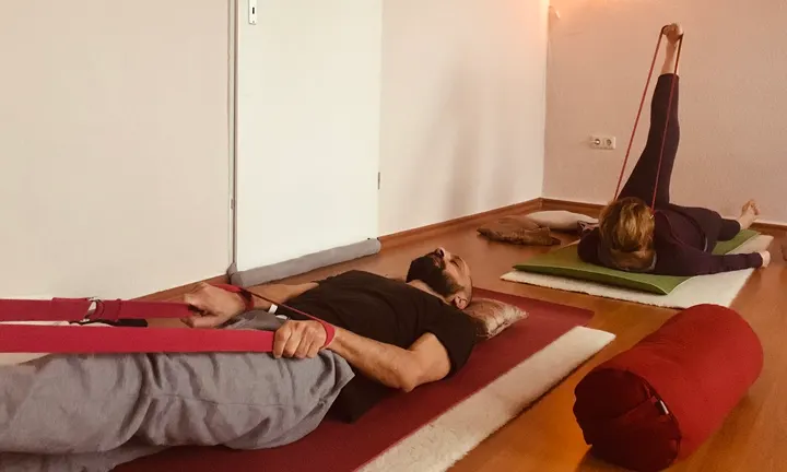 Raum für YinYoga, ganzheitliche Körperarbeit und Massage — Yoga in Rüttenscheid, Essen