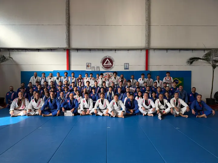 Gracie Barra_ Jiu Jitsu _Grapling( NO GI) MMA — artes marciales-studio en Murcia — 3