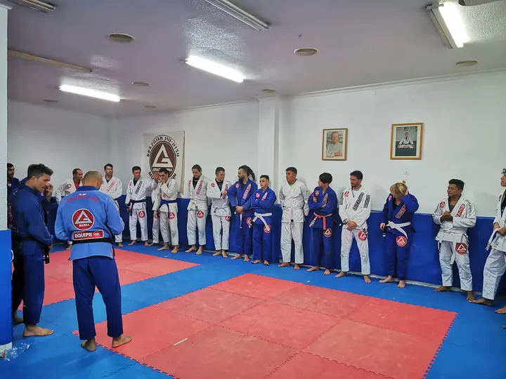 Gracie Barra_ Jiu Jitsu _Grapling( NO GI) MMA — artes marciales-studio en Murcia — 4