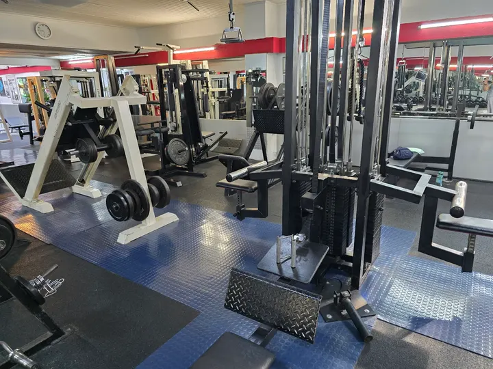 Old School Gym — fitnessstudio in Krefeld-Mitte, Krefeld — 3