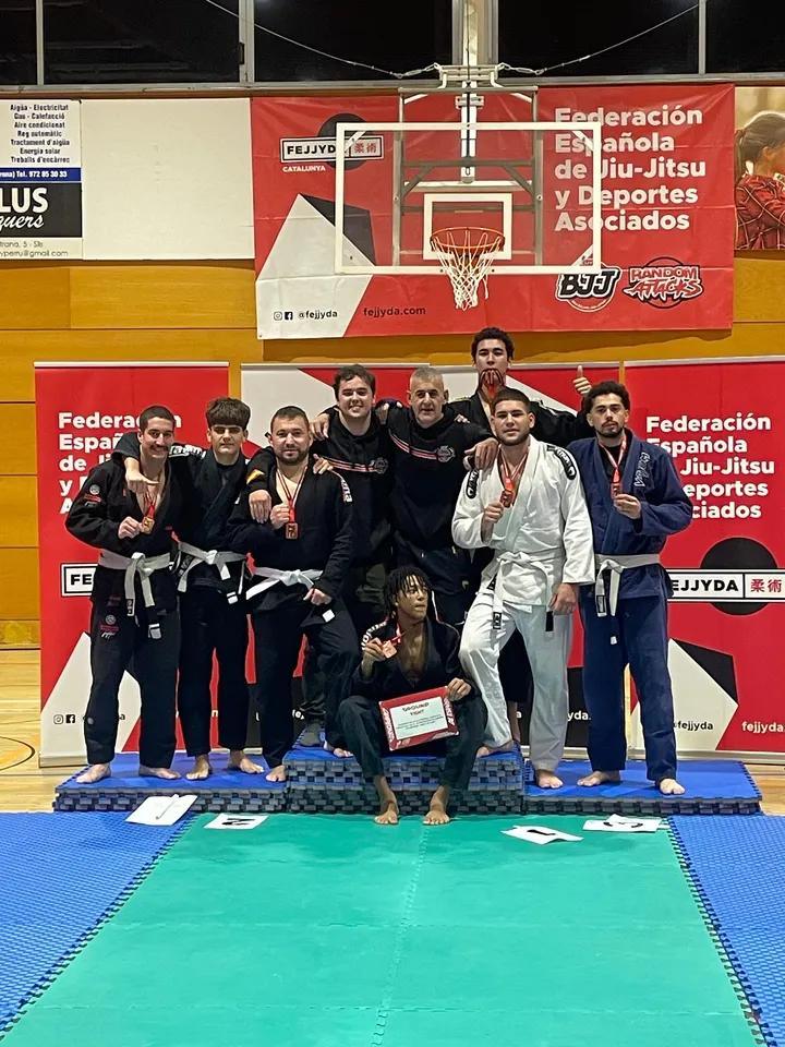 MMA VELA TEAM TERRASSA — artes marciales-studio en Terrassa — 3