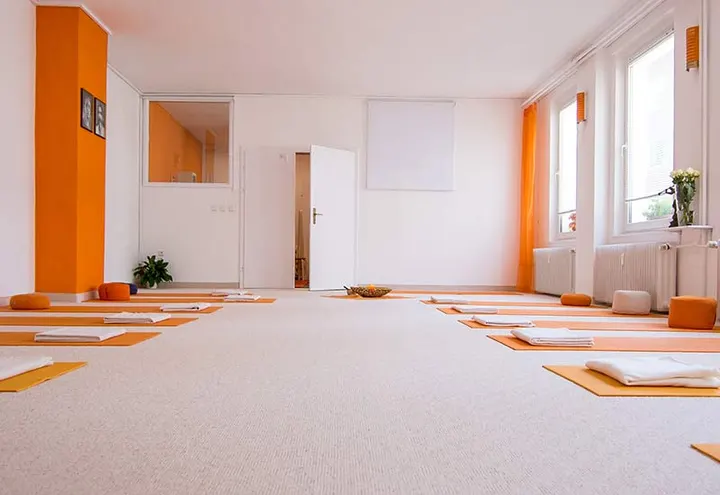 Yogaschule Mira — yoga-studio in Rüttenscheid, Essen — 3